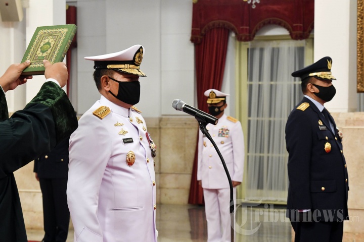 Presiden Jokowi Lantik KSAL dan KSAU Baru