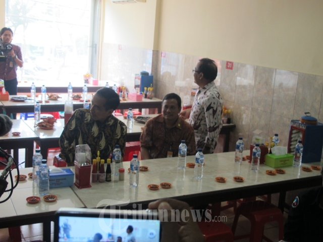 Presiden Jokowi Makan Siang Bersama Wartawan