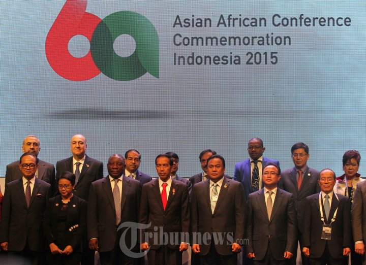Presiden Jokowi membuka Asian-African-Business Summit