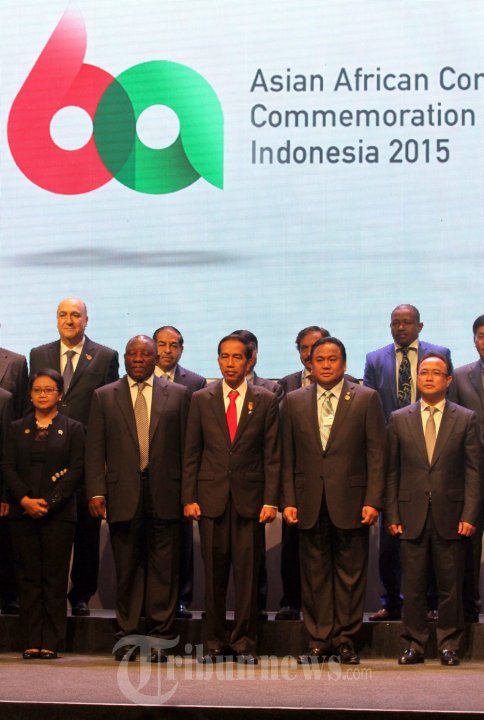 Presiden Jokowi membuka Asian-African-Business Summit