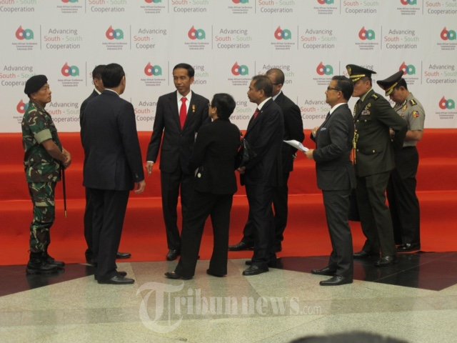 Presiden Jokowi Mengecek Kesiapan KAA di JCC