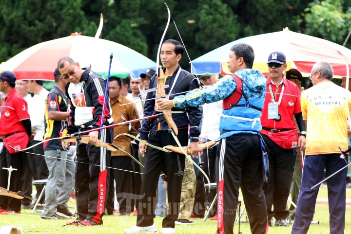 Presiden Jokowi Mengikuti Kejuaraan Panahan Bogor Open 2017