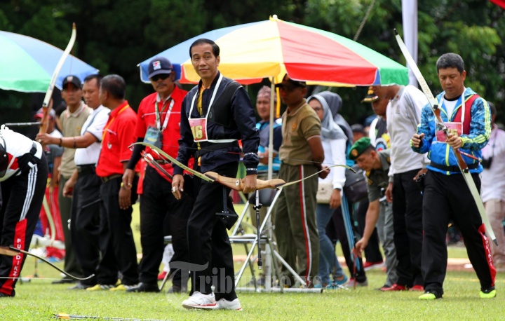 Presiden Jokowi Mengikuti Kejuaraan Panahan Bogor Open 2017