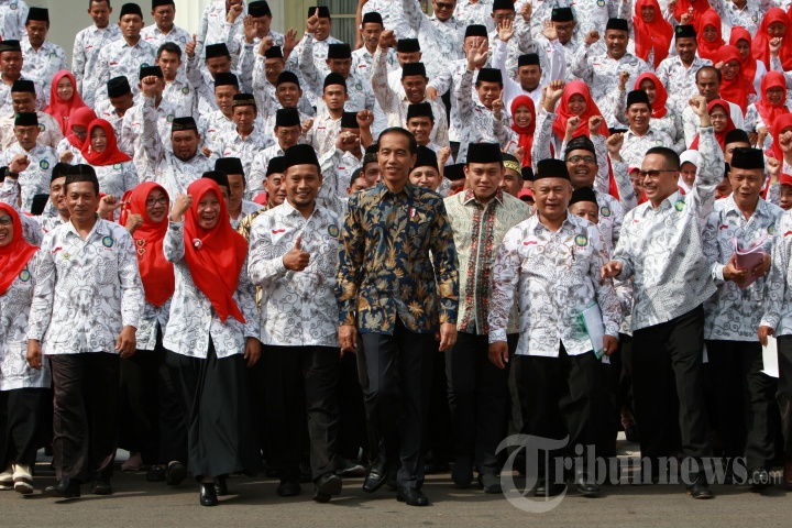 Presiden Jokowi Silaturahmi Dengan Guru