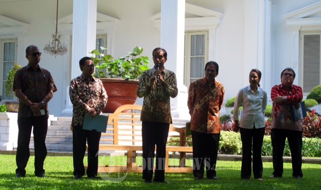 Presiden Jokowi Umumkan Penurunan Harga BBM