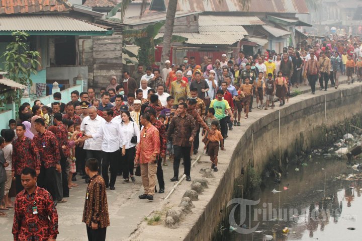 Presiden Kunjungi Rumah Evakuasi Balita