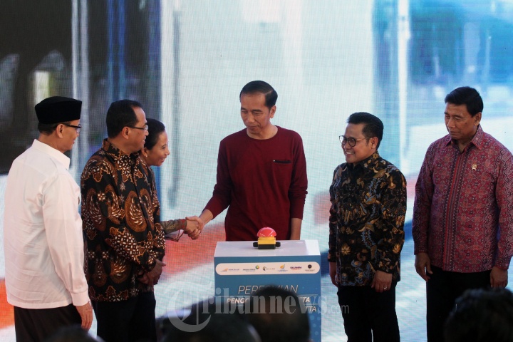 Presiden Resmikan Pengoperasian Kereta Bandara Soetta