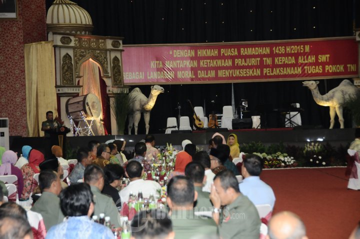 Presiden RI Buka Puasa Bersama Prajurit TNI