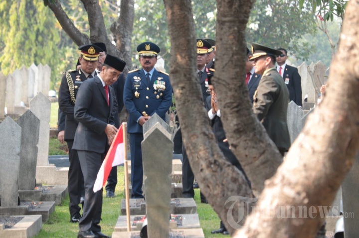 Presiden RI Ziarah Nasional ke TMP Kalibata