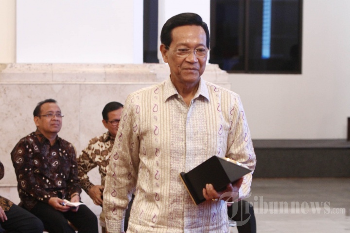 Presiden Serahkan Dokumen DIPA 2017 dan Anugerah Dana Rakca 2016