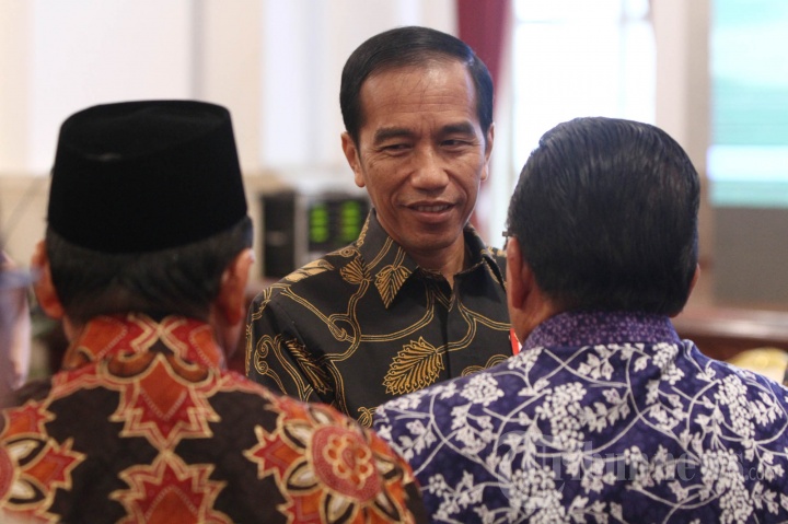 Presiden Serahkan Dokumen DIPA 2017 dan Anugerah Dana Rakca 2016