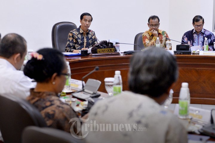 Presiden Tanpa Didampingi Wakil Presiden Pimpin Rapat Terbatas