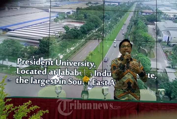 President University Beri Beasiswa Pelajar SMU Se Jababeka Melal