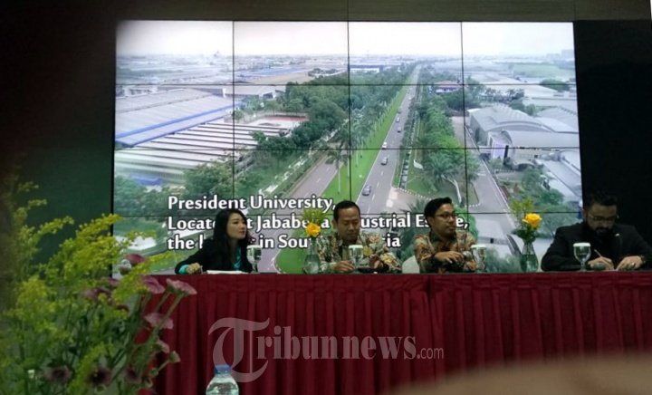 President University Beri Beasiswa Pelajar SMU Se Jababeka Melal