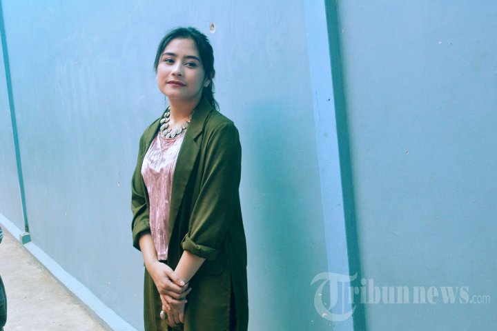 Prilly Latuconsina
