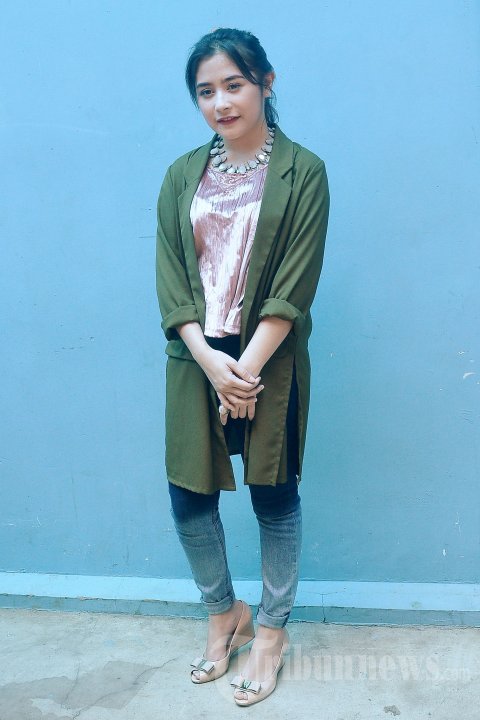 Prilly Latuconsina