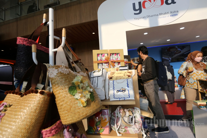 Produk UMKM Hadir di GIIAS 2022