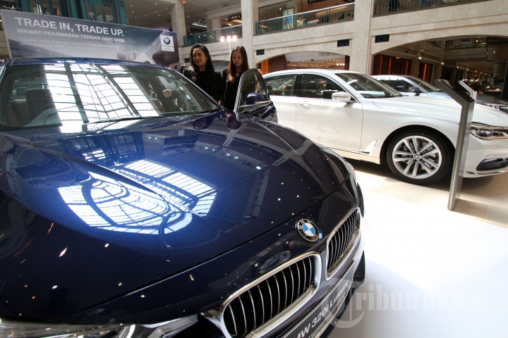 Program Trade In and Trade Up BMW Exhibition