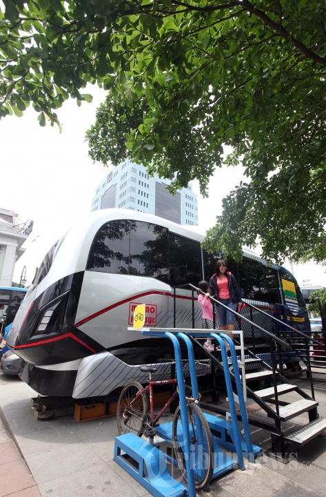 Prototype Light Rail Transit (LRT) Metro Kapsul Dipamerkan di Al