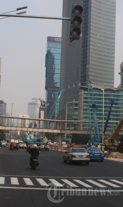 Proyek Pedestrian Light Controlled (Pelican) Crossing
