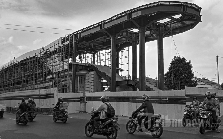 Proyek Pembangunan Halte TransJakarta Kebon Pala
