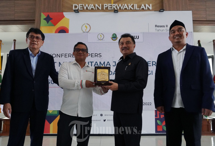 PT MUJ Sah Jadi BUMD Holding Bidang ESDM