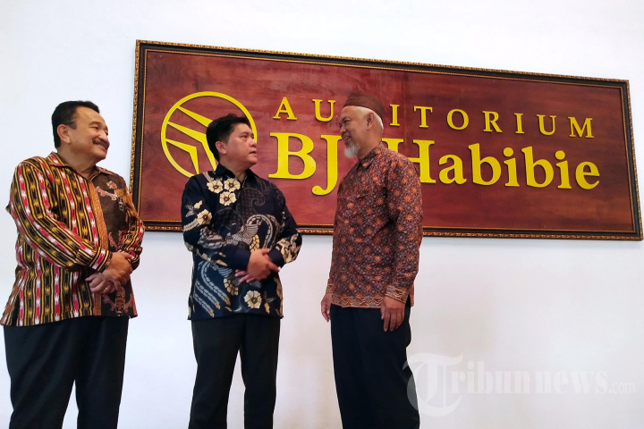 PTDI Resmikan Auditorium B.J. Habibie