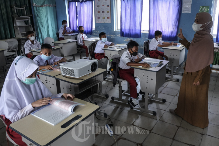 PTM SDN 232 Pelembang Dengan Prokes 5 M