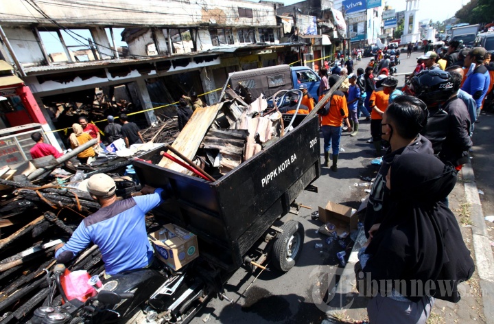 Puing-puing Kebakaran di Tegallega Kota Bandung