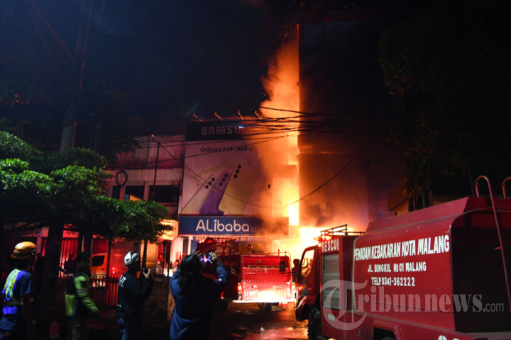 Pusat Perbelanjaan Malang Plaza Kebakaran