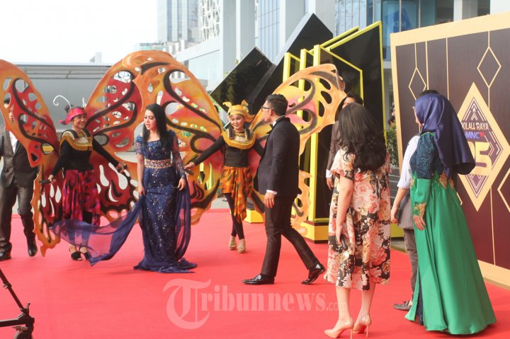 Raffi Ahmad & Nagita Syuting Program Rumah Mama Amy