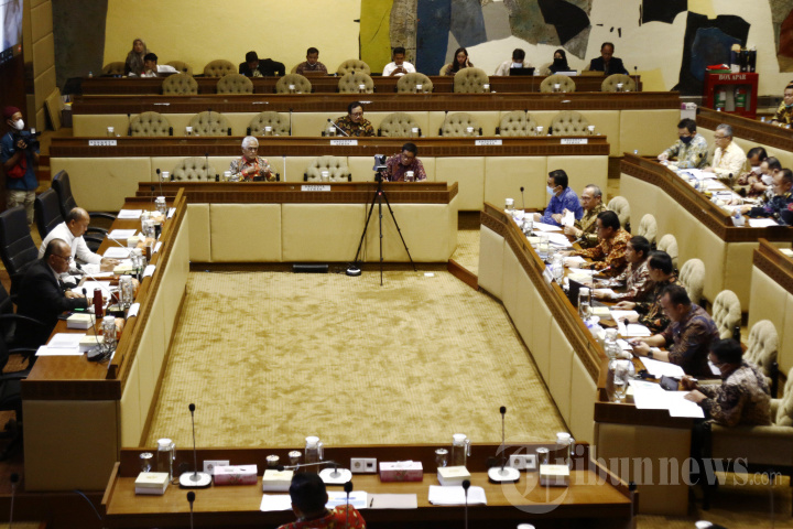 Raker Komisi II DPR RI dengan Wakil Menteri ATR/BPN