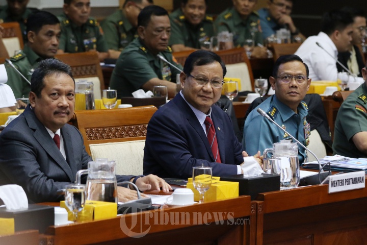 Rapat Komisi I DPR Dengan Kementerian Pertahanan