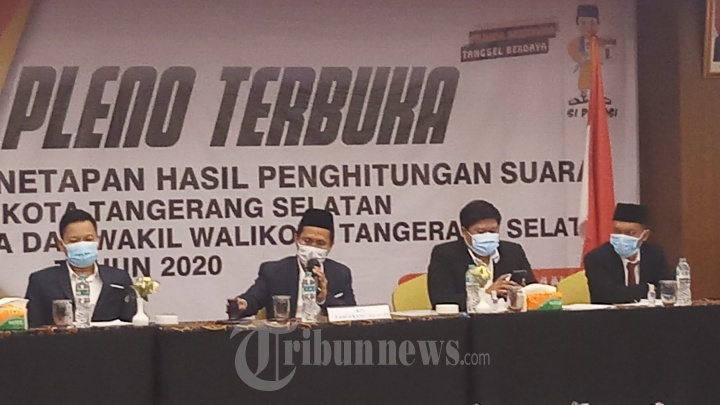 Rapat Pleno Rekapitulasi Suara Hasil Pilkada Tangsel 2020