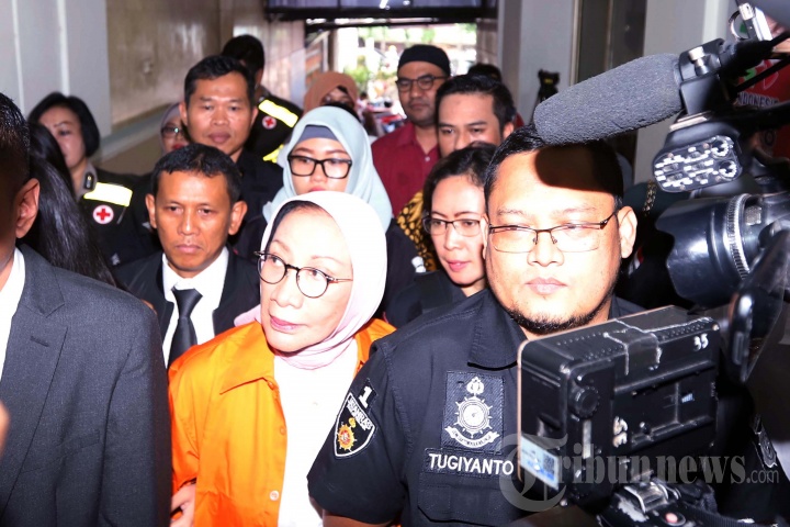 Ratna Sarumpaet Menjalani Pelimpahan Tahap 2