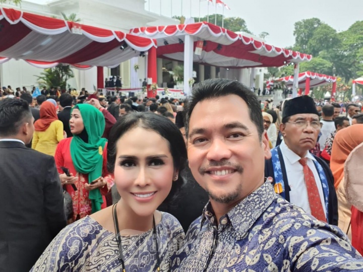 Ratu Meta dan Eddy Faisal di Istana Negara