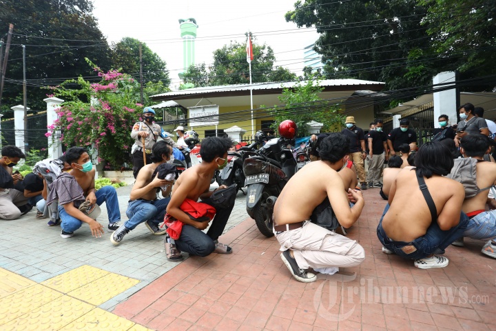 Ratusan Pemuda Diamankan KepolisianSaat Hendak Demonstrasi