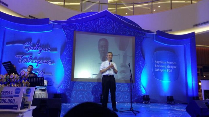 rayakan-momen-bersama-gebyar-tahapan-bca-di-palembang_20150804_183139.jpg