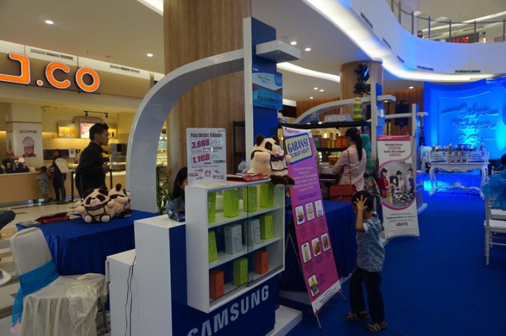 rayakan-momen-bersama-gebyar-tahapan-bca-di-palembang_20150804_183439.jpg