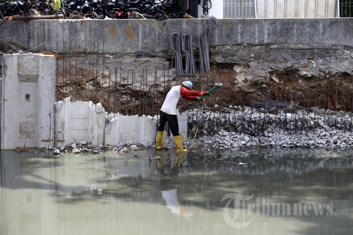 Revitalisasi Anak Kali Ciliwung Cegah Banjir