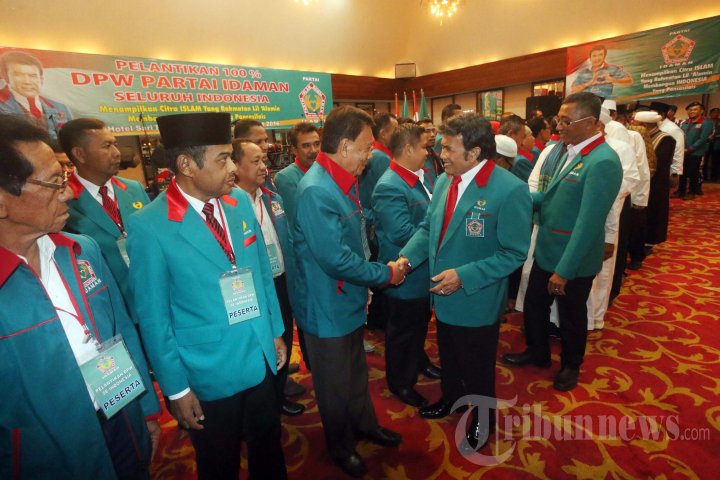 Rhoma Irama Lantik Petinggi Partai Idaman