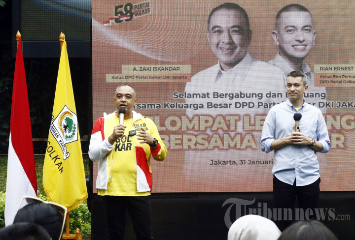 Rian Ernest Bergabung ke Partai Golkar