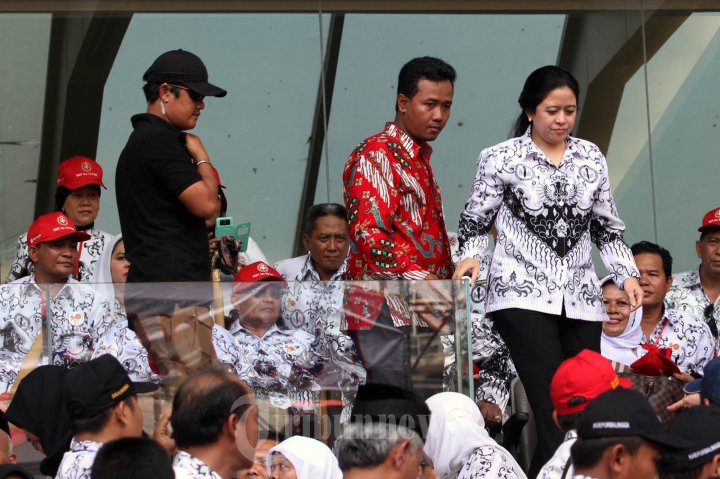 Ribuan Guru Hadiri Perayaan HUT PGRI Di GBK