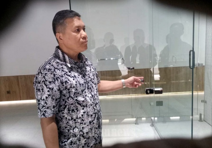 Ribuan Model dan Aksesoris Pintu Ada di Showroom Dekkson