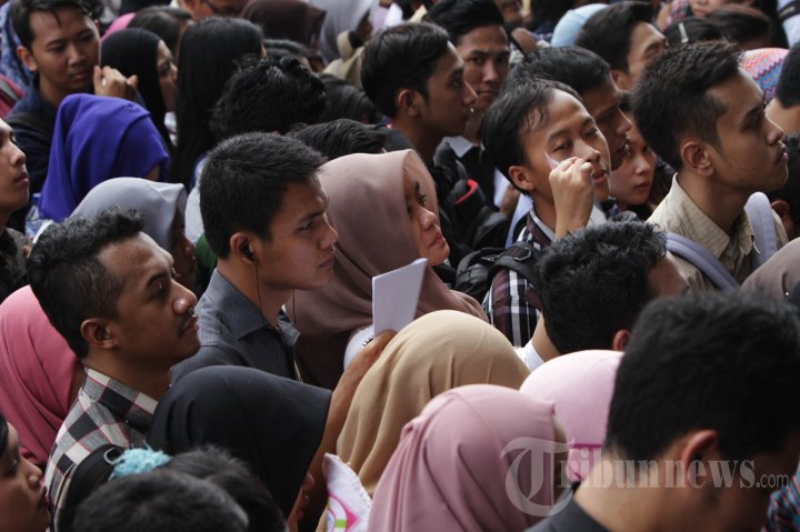 Ribuan Pelamar Padati Job Fair