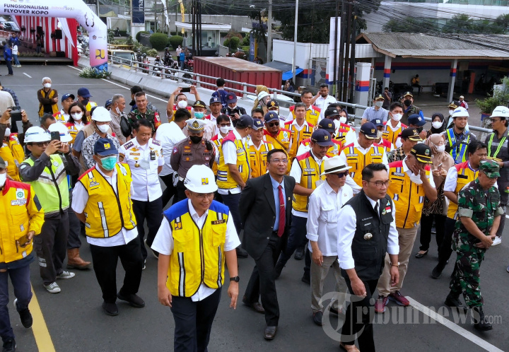 Ridwan Kamil Resmikan Flyover Kopo
