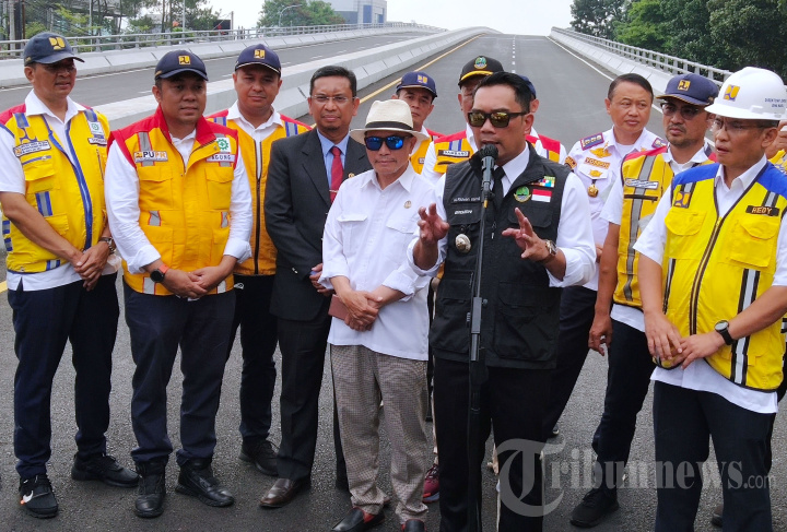 Ridwan Kamil Resmikan Flyover Kopo