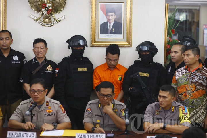 Rilis Pembunuhan Satu Keluarga