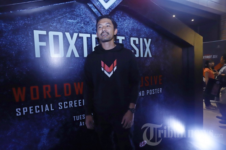 Rio Dewanto Main Film Foxtrot Six