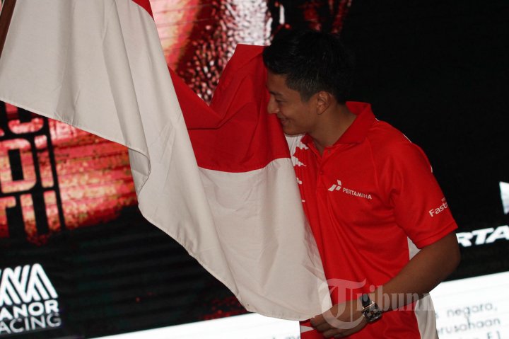 Rio Haryanto Pembalap Pertama Indonesia dalam Ajang F1